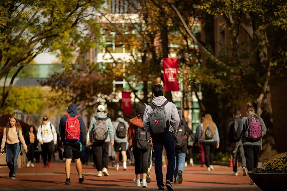 Photo of Temple Students on Campus