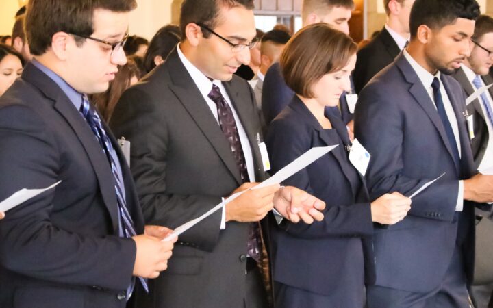Members of the incoming class of 2016 recite Pledge of Professional Commitment